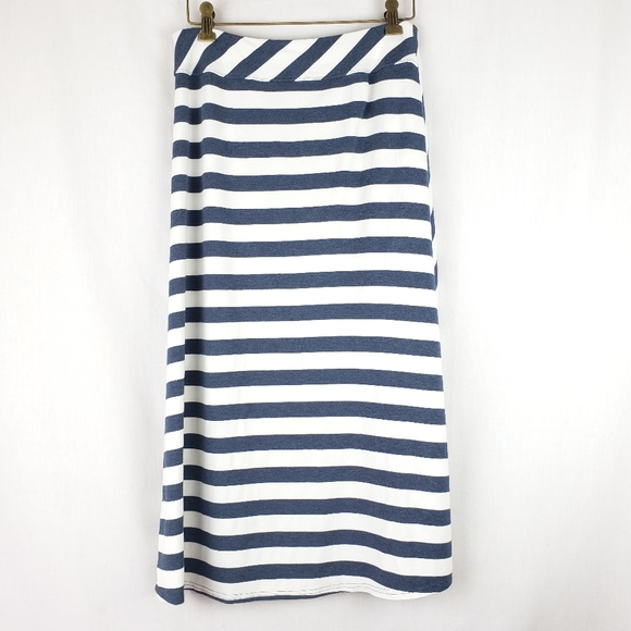 Athleta Seeing Stripes Cross Over Skirt - Picture 5 of 7